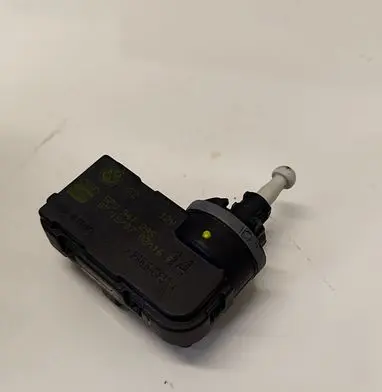 Seat Leon (1P) Headlight level adjustment motor 5P0941295