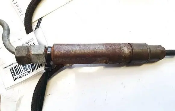 Fuel injector