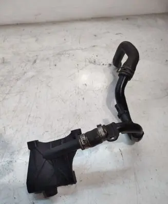 Audi Q5 SQ5 Engine coolant pipe/hose 059121070M
