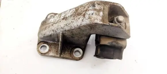 Engine mount bracket