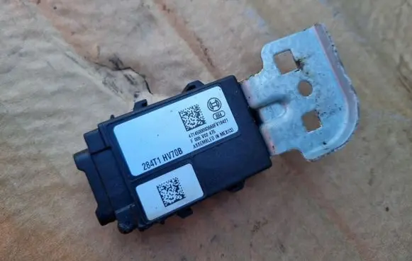Nissan Qashqai Gateway control module 284T1HV70B