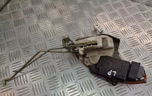 Suzuki Liana Front door lock
