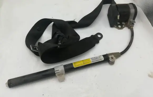 Seat Alhambra (Mk1) Front seatbelt 7M0857706