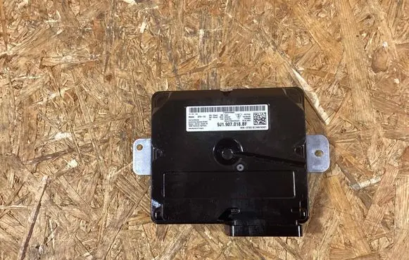 Porsche Taycan 9J1 Bluetooth control unit module 9j1907018bf