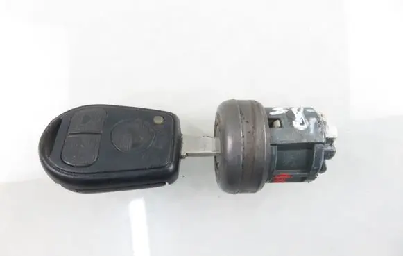 BMW 3 E46 Ignition lock 1094686