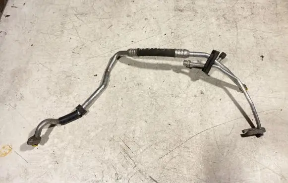 Air conditioning (A/C) pipe/hose