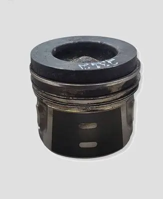 Volvo V40 Piston D4162T