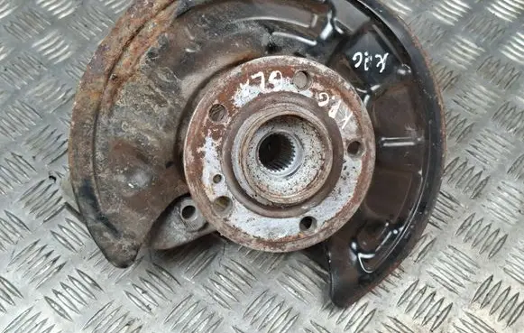 Mercedes-Benz A W176 Rear wheel hub A2460006