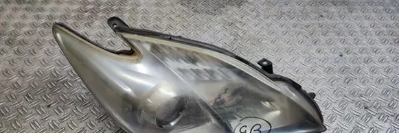 Toyota Prius (XW30) Headlight/headlamp