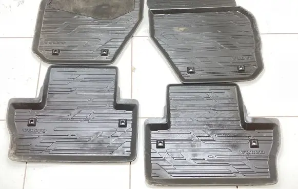 Volvo V60 Car floor mat set 31403318 31377832 31377833