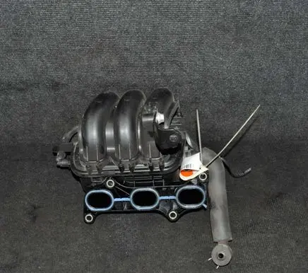 Toyota Aygo AB10 Intake manifold