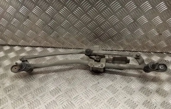 Mazda 3 I Front wiper linkage and motor 0390241731 4M5117508AA