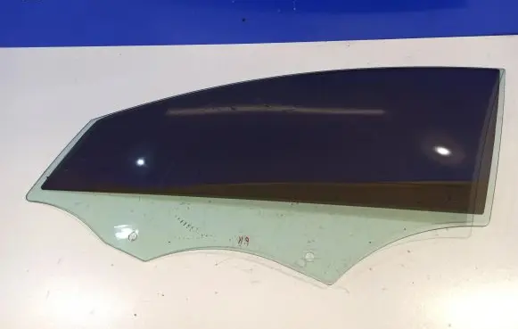 Volvo V60 Front door window glass four-door 31385410 30799037