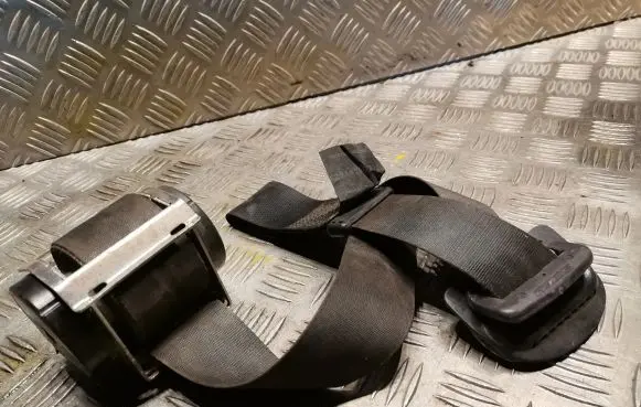 Mini One - Cooper R50 - 53 Front seatbelt 1505913