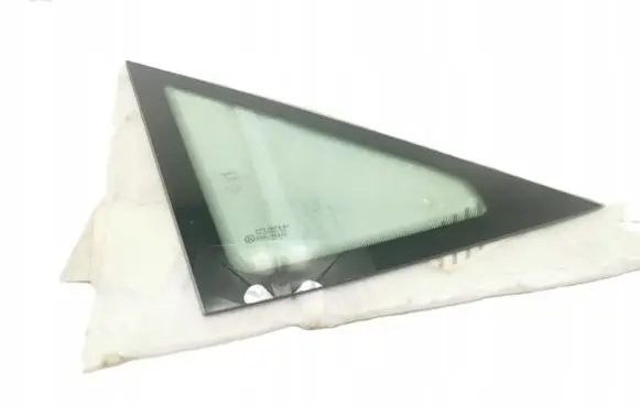 Fiat Scudo Front triangle window/glass 1494550080