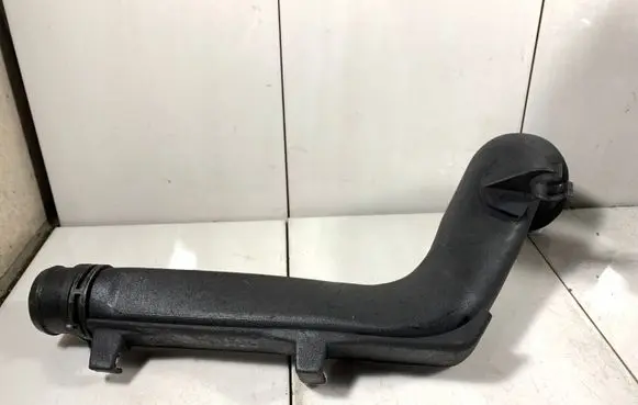 Volkswagen Golf IV Intercooler hose/pipe 1J0143770Q