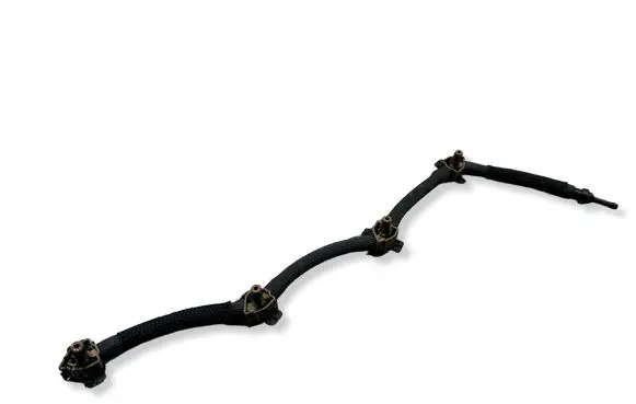 Volkswagen PASSAT B8 Fuel return line/hose