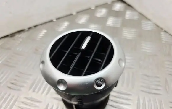 Audi TT Mk1 Dash center air vent grill 8N0820901A