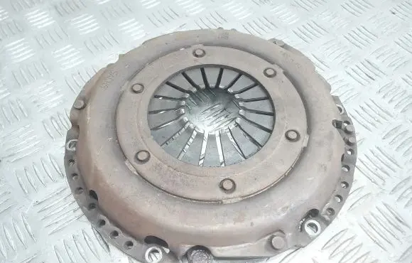Opel Insignia A Pressure plate 