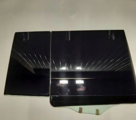 Mitsubishi Pajero Sliding door window/glass MR43687SZRT