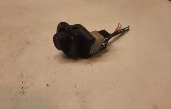 Renault Laguna II Wing mirror switch 8200002442A