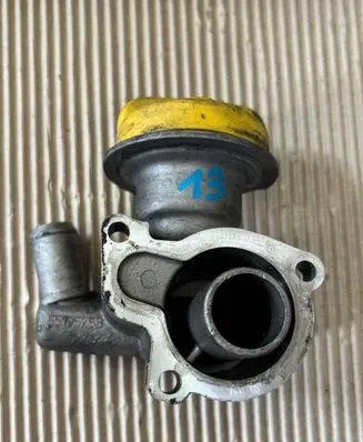 Opel Vectra C Oil fill pipe 55195253