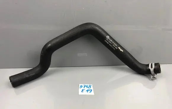 Mercedes-Benz Vito Viano W639 Engine coolant pipe/hose A6398322593