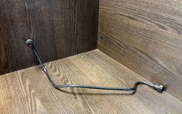 Fuel line pipe