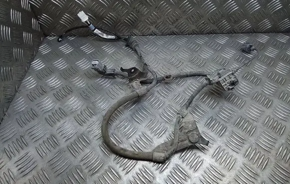 Lexus ES 250 - 300 - 330 Rear ABS sensor wiring 890C033011