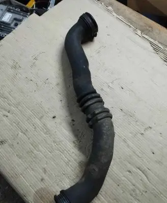 Ford Mondeo MK IV Intercooler hose/pipe