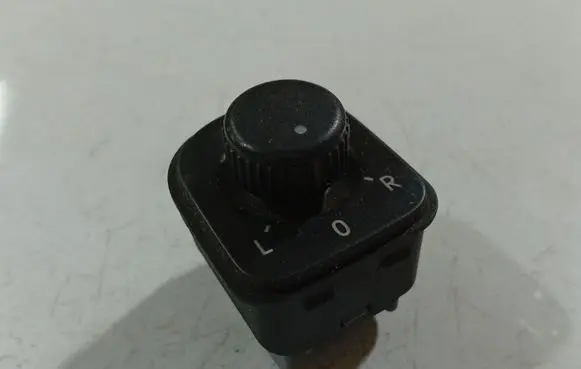 Skoda Superb B6 (3T) Wing mirror switch 3T0959565