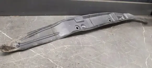 Audi Q3 F3 Fender end trim 8u0821112a