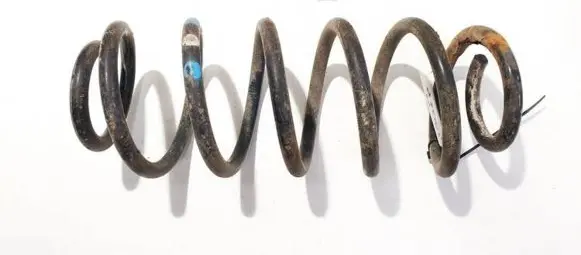 Toyota Auris 150 Rear coil spring