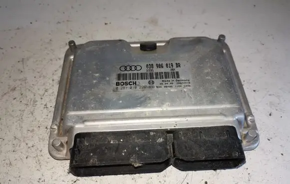 Audi A4 S4 B5 8D Engine control unit/module 038906019BR 0281010226