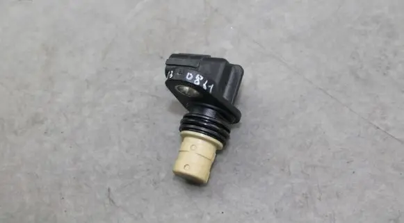 Mazda 6 Crankshaft position sensor PE0118221 K4238