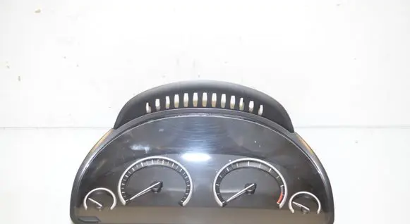 BMW 5 F10 F11 Speedometer (instrument cluster) 9285176 62109285176 62109291396