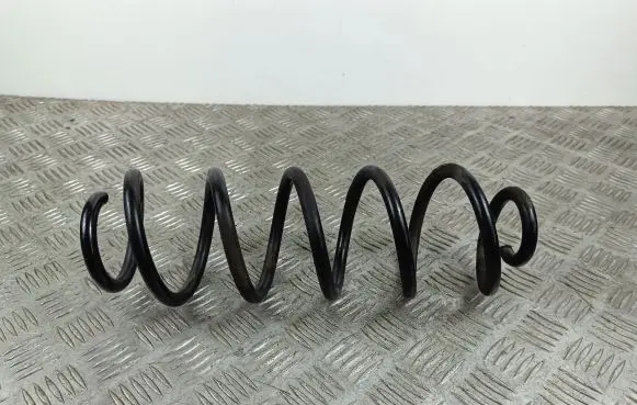Nissan Qashqai J12 Rear coil spring