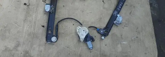 Peugeot 508 II Rear window lifting mechanism without motor 9827882880