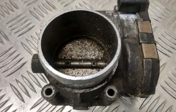 Audi A4 S4 B5 8D Throttle valve 06B133062B