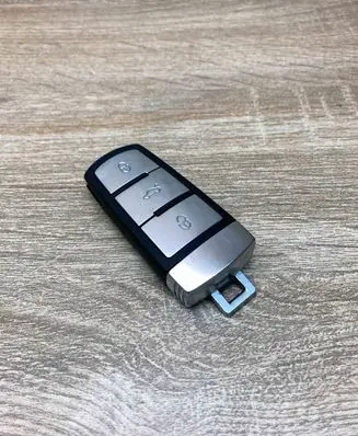 Volkswagen PASSAT CC Ignition key/card VWB6B7Key