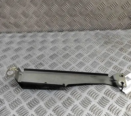 Volvo V60 Fender mounting bracket 31468234
