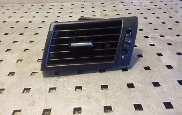 BMW X3 E83 Dashboard side air vent grill/cover trim 3415973