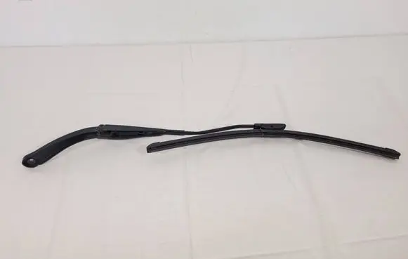 Dacia Sandero II Front wiper blade arm 288818586R