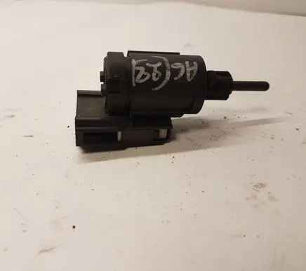 Audi A6 S6 C6 4F Brake pedal sensor switch 3B0945511C