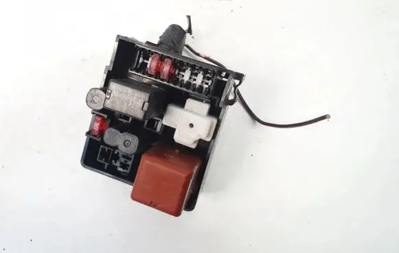 Toyota RAV 4 (XA20) Fuse box set