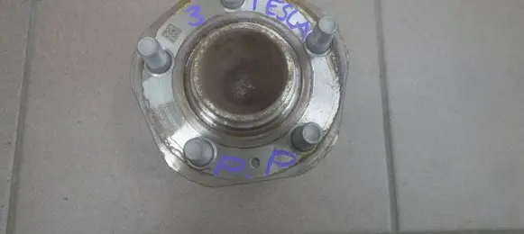 Tesla Model 3 Front wheel hub 104412200E