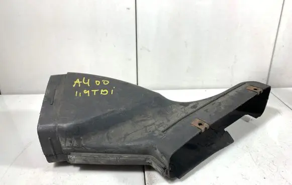 Audi A4 S4 B5 8D Air intake duct part 058129617D