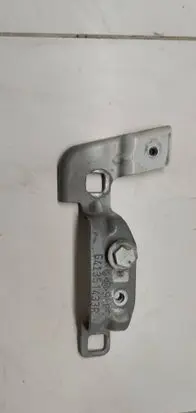 Renault Megane IV Fender mounting bracket 641351433R