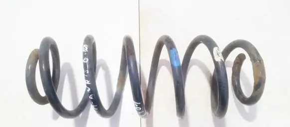 Toyota Auris 150 Rear coil spring