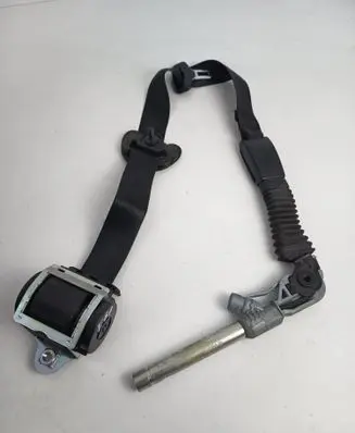 BMW 5 E60 E61 Front seatbelt 601629800D